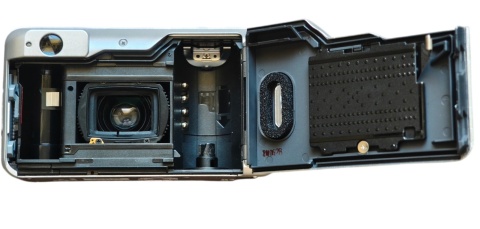 Canon Prima Super 115u – Kultowy aparat analogowy | Pełny zestaw z pudełkiem