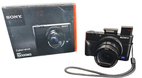 Sony Cyber-shot DSC-RX100 III – aparat cyfrowy czarny RX100M3