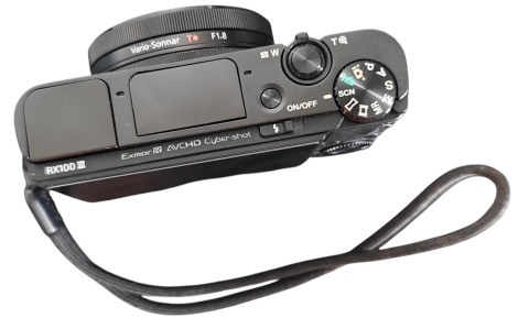 Sony Cyber-shot DSC-RX100 III – aparat cyfrowy czarny RX100M3
