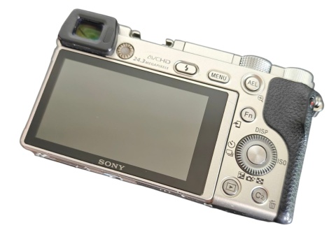 Aparat bezlusterkowy Sony Alpha A6000 | Komplet | 24,3 MP | NFC | Wi-Fi | Full HD