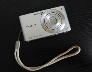 Sony Cyber-shot DSC-W610 Aparat cyfrowy kompaktowy | Srebrny | 14.1 MP | 4x Zoom | 2012 | Digicam | Używany