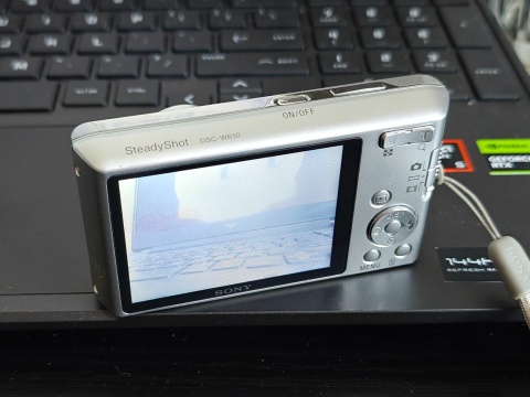 Sony Cyber-shot DSC-W610 Aparat cyfrowy kompaktowy | Srebrny | 14.1 MP | 4x Zoom | 2012 | Digicam | Używany